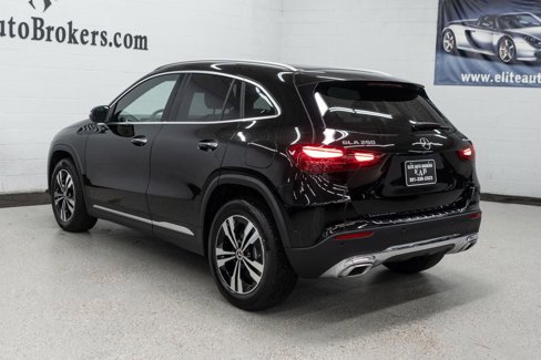 Used 2025 Mercedes-Benz GLA 250 4MATIC image 6