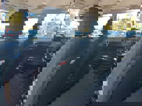 New 2025 Hyundai Venue SEL image 16