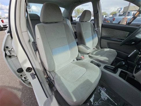 Used 2004 Kia Spectra Sedan image 15
