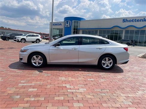 Used 2020 Chevrolet Malibu LS image 33