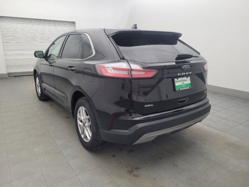 Used 2024 Ford Edge SEL image 5