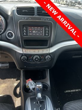 Used 2013 Dodge Journey SXT w/ Flexible Seating Group image 13