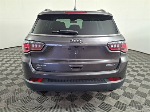 Used 2022 Jeep Compass Latitude image 9
