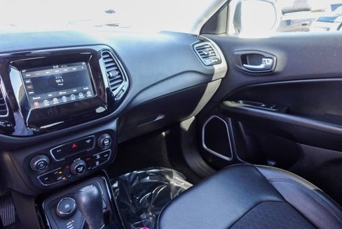 Used 2019 Jeep Compass Altitude image 22