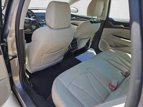 Used 2017 Buick LaCrosse Preferred image 11