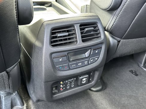 Used 2017 Honda Pilot Elite image 36