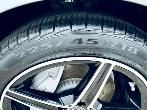 Used 2018 Mercedes-Benz C 300 Sedan image 12