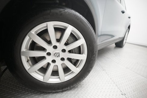 Used 2019 Porsche Cayenne S image 31