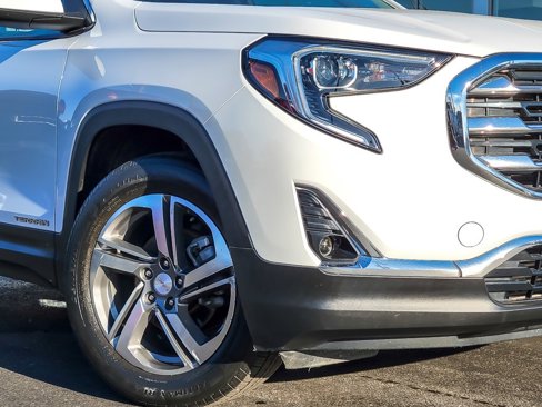 Used 2020 GMC Terrain SLT image 3