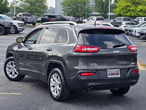Used 2016 Jeep Cherokee Latitude w/ Safety/Convenience Group image 13