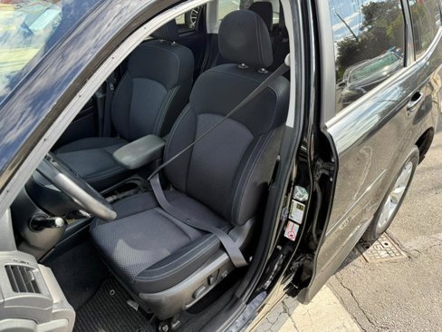 Used 2015 Subaru Forester 2.5i Premium w/ All-Weather Package image 7