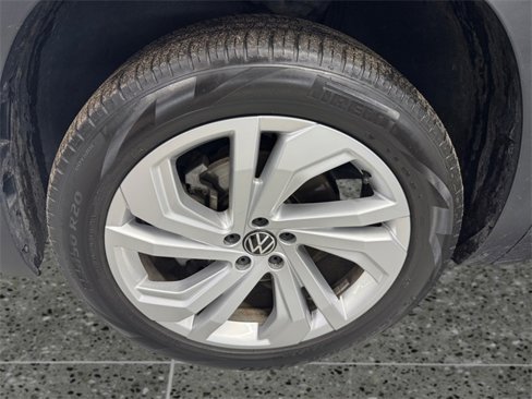 Used 2020 Volkswagen Atlas Cross Sport SEL image 11