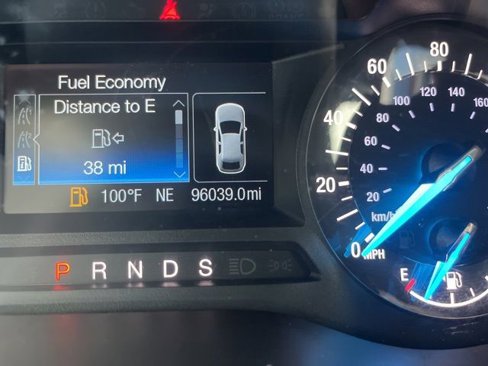 Used 2018 Ford Edge SE image 18