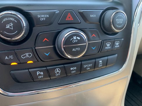 Used 2017 Jeep Grand Cherokee Limited image 28