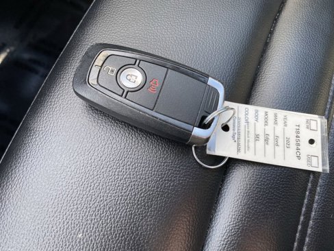 Certified 2023 Ford Edge SEL image 33