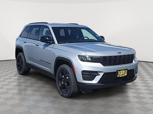New 2025 Jeep Grand Cherokee Altitude image 23