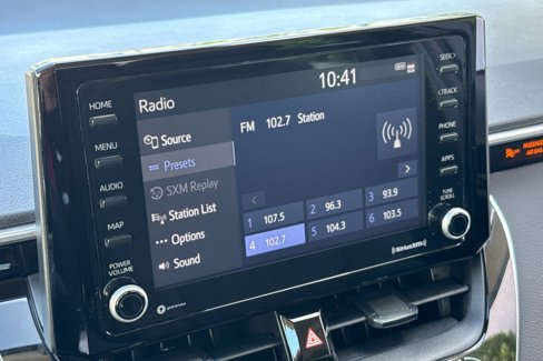 Used 2022 Toyota Corolla LE image 17