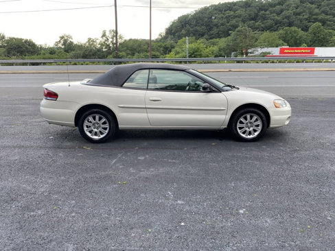Used 2002 Chrysler Sebring GTC image 13