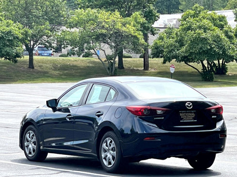 Used 2014 MAZDA MAZDA3 i SV image 5