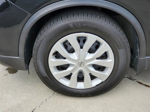 Certified 2020 Nissan Rogue S image 11