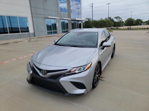 Used 2020 Toyota Camry SE image 21