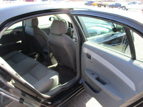 Used 2009 Chevrolet Malibu LS image 23