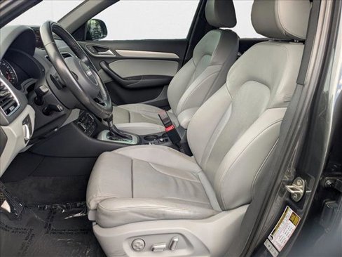 Used 2018 Audi Q3 2.0T Premium image 16