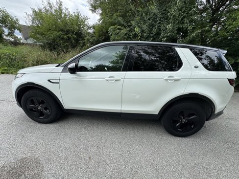 Used 2021 Land Rover Discovery Sport S image 9