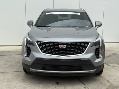 Certified 2023 Cadillac XT4 Premium Luxury image 3