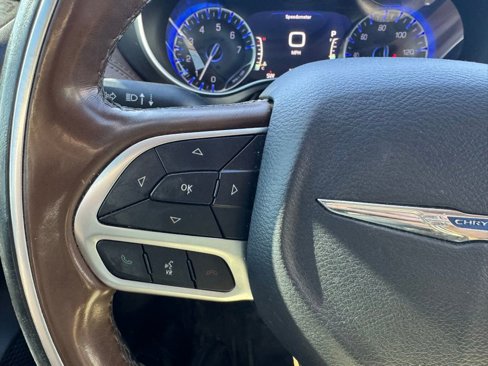 Used 2018 Chrysler Pacifica Limited w/ Advanced Safetytec Group image 13