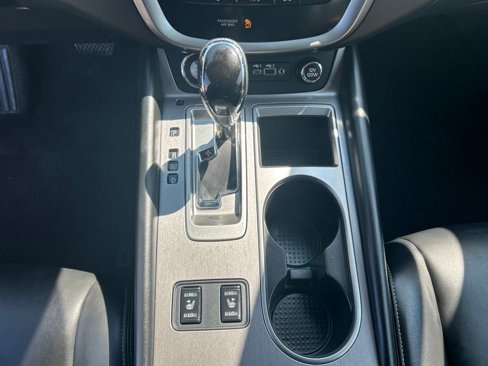 Used 2023 Nissan Murano SV image 16