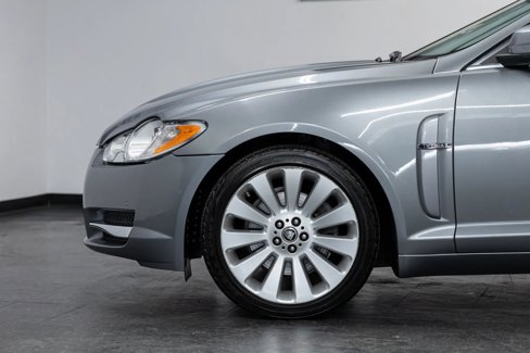 Used 2009 Jaguar XF Premium image 12