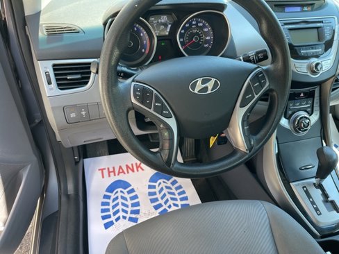 Used 2013 Hyundai Elantra GLS w/ Preferred Pkg image 17