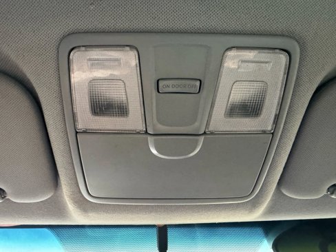 Used 2013 Hyundai Accent SE image 16