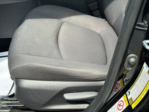 Used 2019 Toyota RAV4 LE image 24
