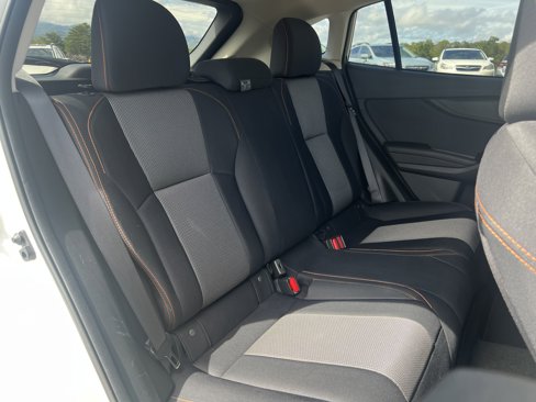 Used 2022 Subaru Crosstrek 2.0i Premium image 11