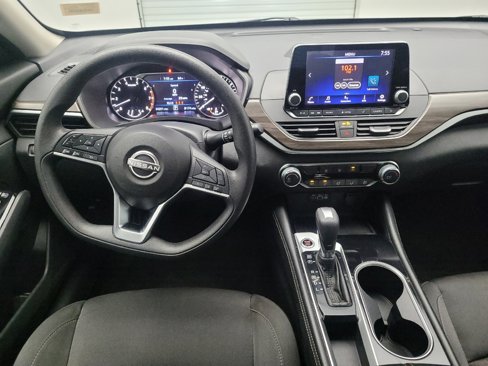 Used 2023 Nissan Altima 2.5 SV image 22