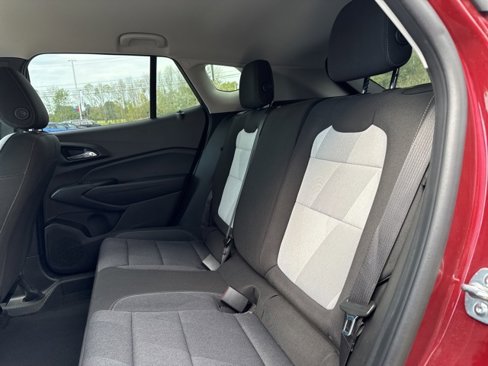 Used 2025 Chevrolet Trax LS w/ LS Convenience Package image 23