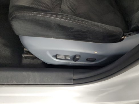 Used 2014 Nissan Rogue SV image 29