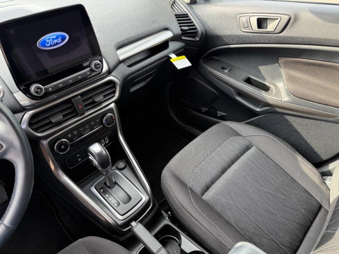 Used 2020 Ford EcoSport SE w/ SE Convenience Package image 14