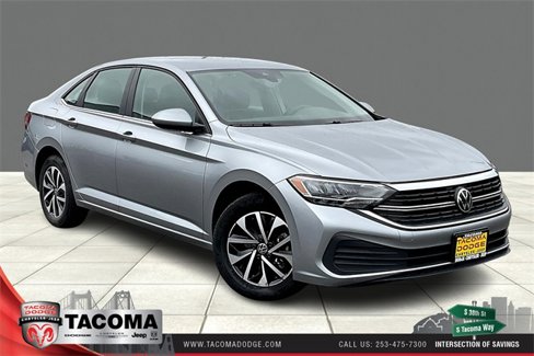 Used 2024 Volkswagen Jetta S image 1