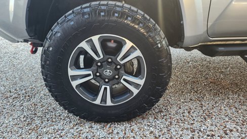 Used 2019 Toyota Tacoma TRD Sport image 47