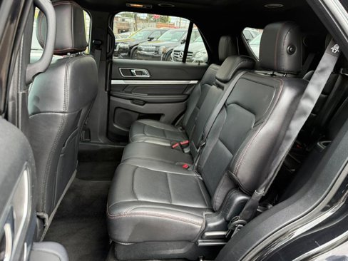 Used 2017 Ford Explorer Sport w/ Equipment Group 401A image 9