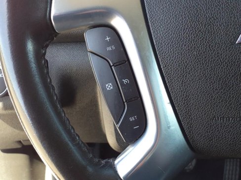 Used 2017 Chevrolet Traverse LT image 25
