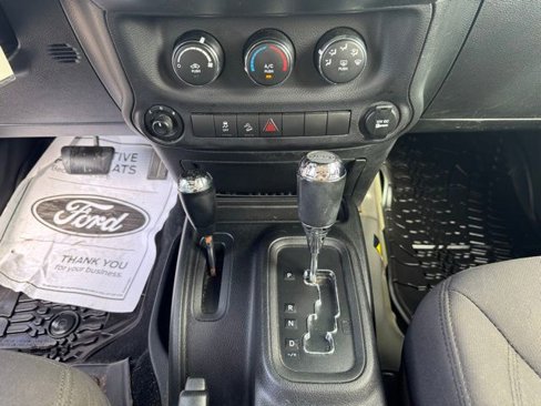 Used 2017 Jeep Wrangler Unlimited Sport image 12