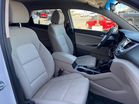 Used 2017 Hyundai Tucson SE image 32