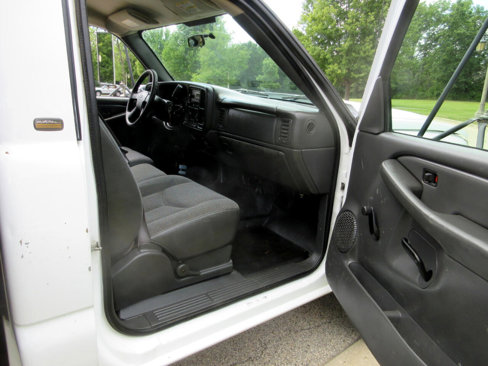 Used 2005 Chevrolet Silverado 3500 2WD Regular Cab image 34