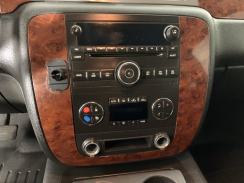 Used 2009 Chevrolet Silverado 3500 LTZ w/ Suspension Package, Off-Road image 19