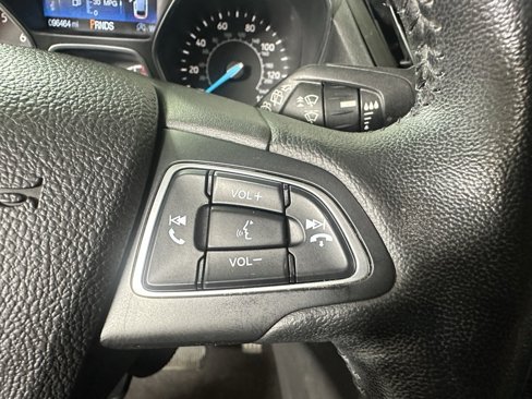 Used 2019 Ford Escape SEL image 19