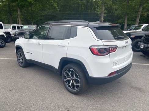 New 2025 Jeep Compass Limited image 4